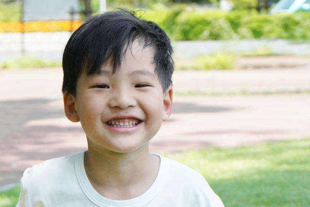 子どもの歯茎の出来物について～考えられる症状は?～