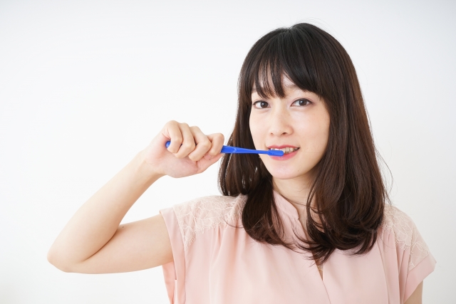 インプラントを長持ちさせるためのメンテナンスについて