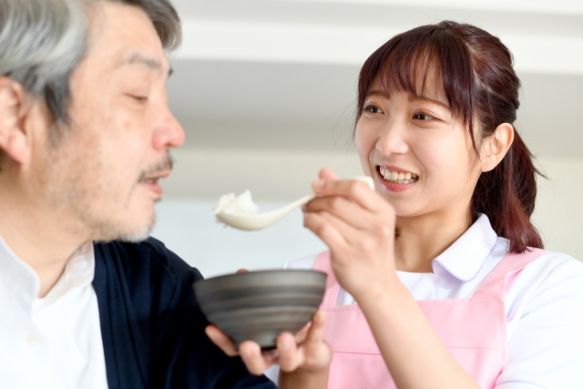 噛む力が弱くなった方におすすめしたい誤嚥対策について