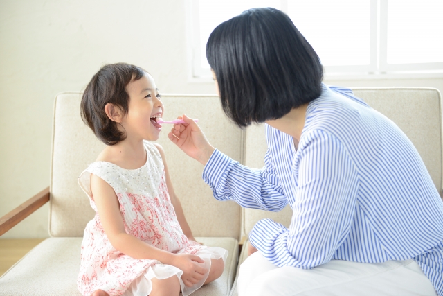 子どもが歯磨きを嫌がる主な理由について解説します