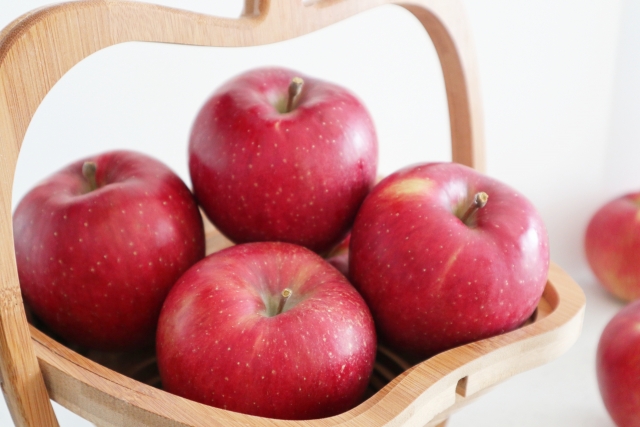 【新潟市の歯医者】予防歯科にリンゴが効果的な理由について