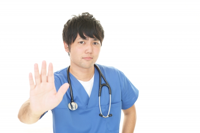 【新潟の歯医者】マウスピース矯正ができない人の特徴